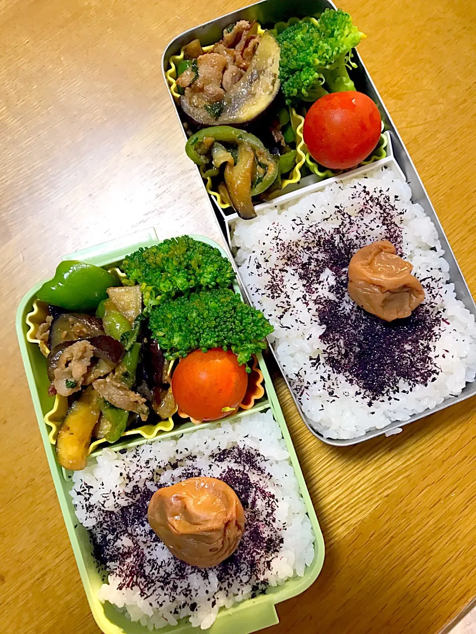 豚バラ茄子ピーしそ味噌炒め弁当。パパママ仕事弁。|めぐりんさん