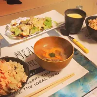 Snapdishの料理写真:#鮭の炊き込みご飯
#鶏のホイル焼き
#茶碗蒸し
#お吸い物|なーさん