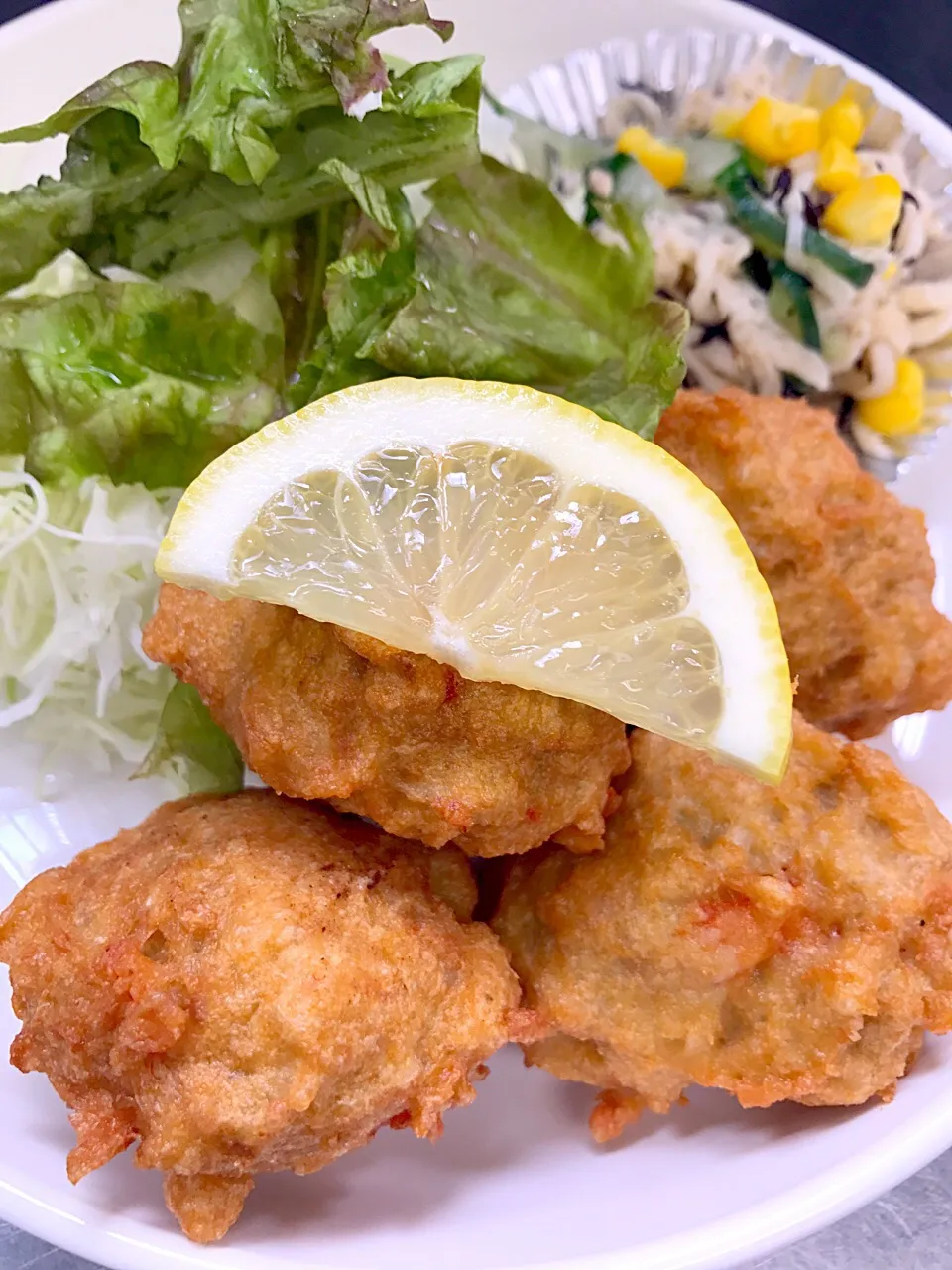 海老と鶏挽肉、摩り下ろし蓮根の揚げ団子|学食おばちゃんさん