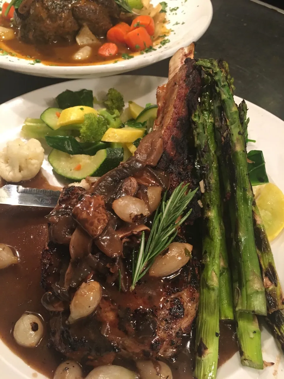 Grill veal chop with mushroom shallots|Moe Arianejadさん