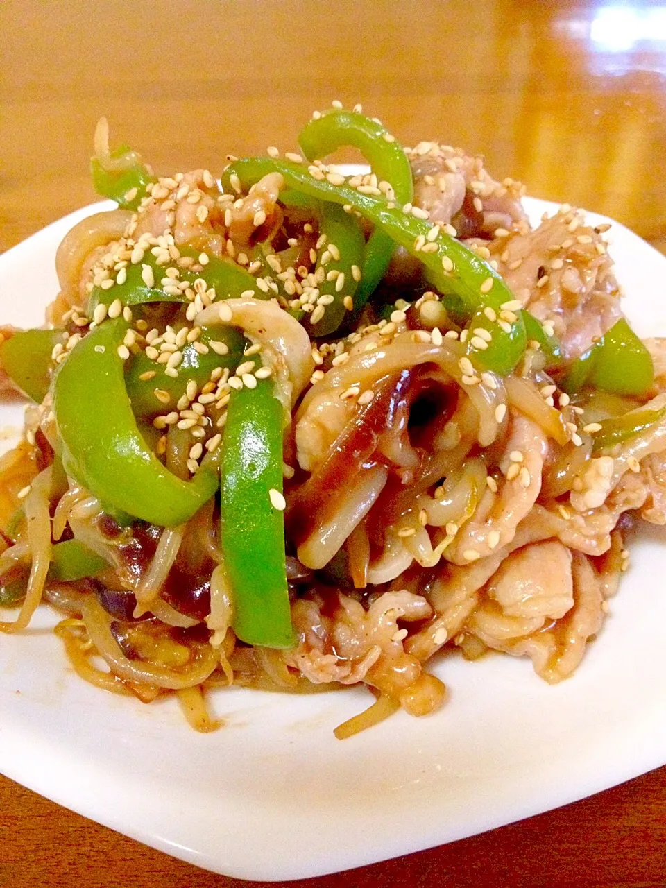 Snapdishの料理写真:野菜と豚肉の甘辛甜麺醤炒め✨ご飯🍚進み過ぎます😱😂|まいりさん