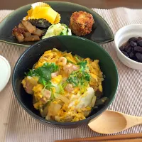 Snapdishの料理写真:母の優しい親子丼💓|かなさん