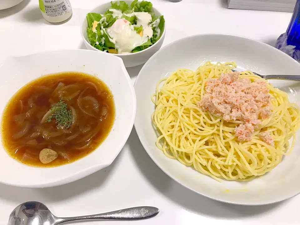 蟹塩バターパスタ オニオンスープ  シーザーサラダ🥗 作ってみた✨✨|Shinichi Kawagoeさん