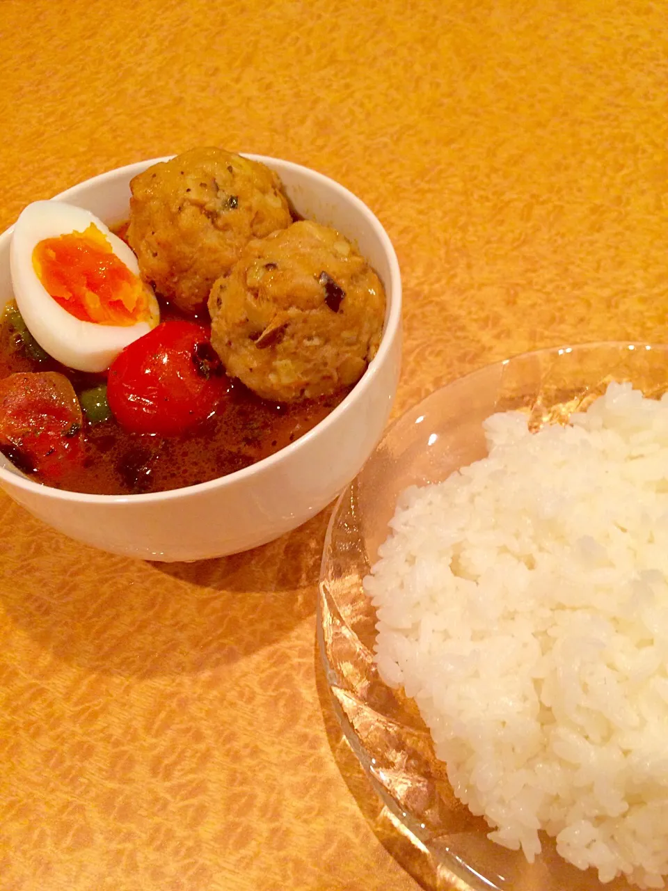 本日の賄い
夏野菜の焼き浸しをスープカレーに。
鳥ひき肉と干し椎茸とタマネギの鶏団子入り|Hitoさん