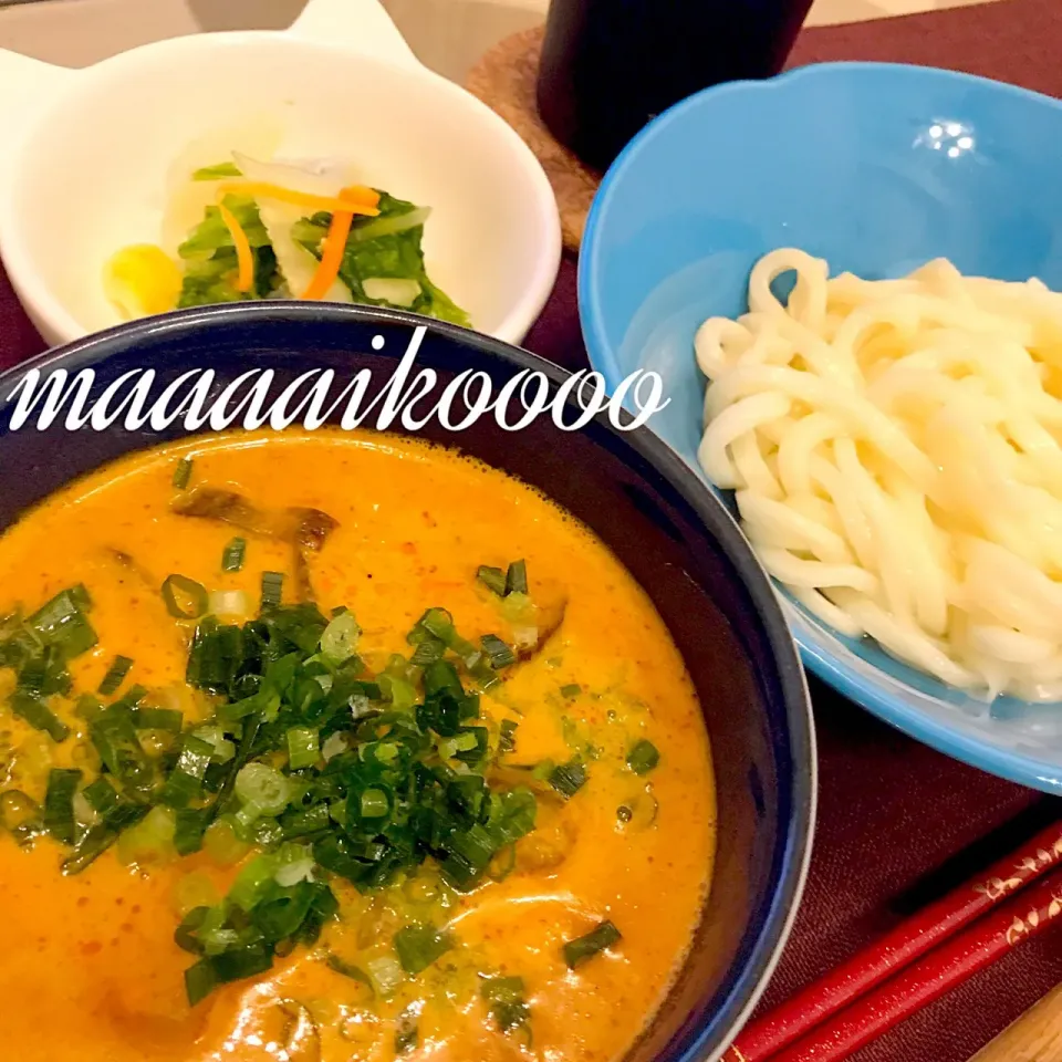 うどんdeレッドカレーつけ麺👳‍♀️🍛🔥|マイコさん