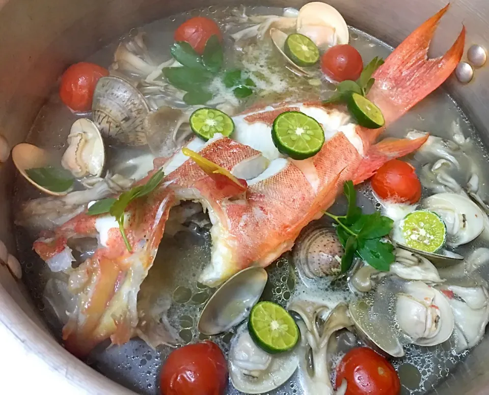 釣魚持ち込み
       調理 
アクアパッツァ|ちゅら夏さん