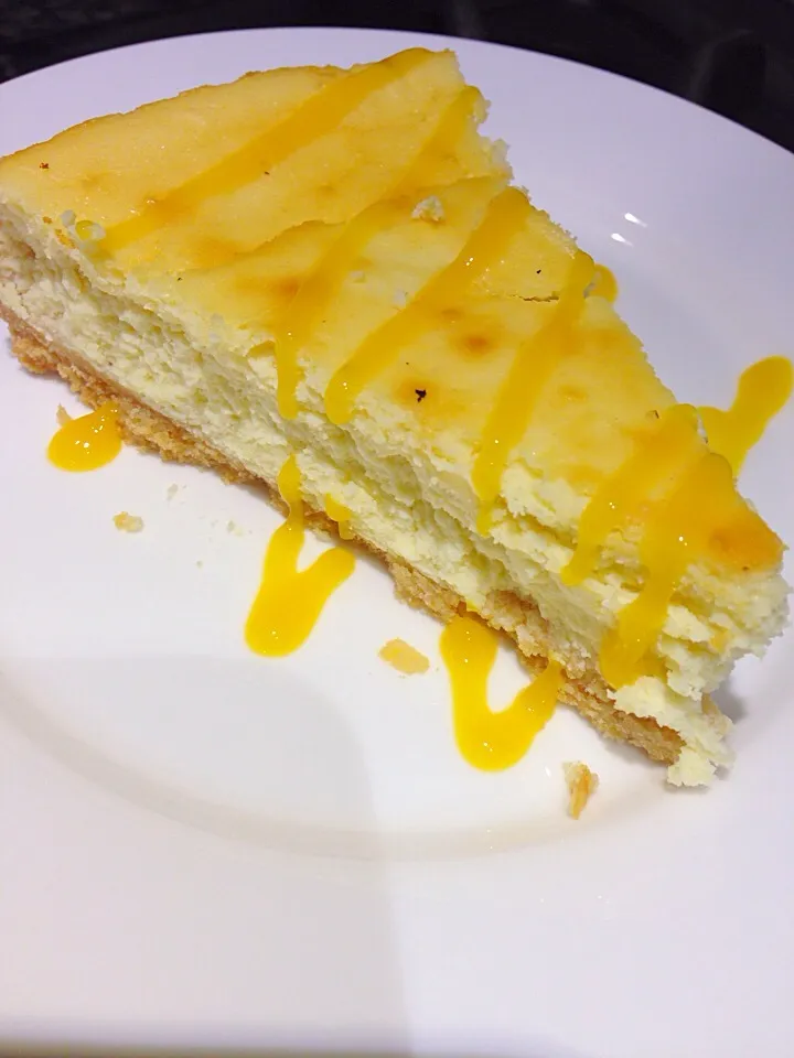 Cheese Cake with Mango Sauce|Allissa Zhaoさん