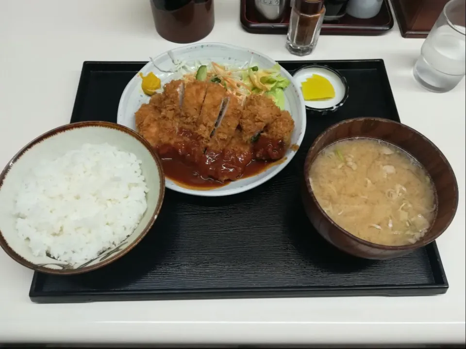 チキンカツ定食
#夕飯|アクちゃんさん