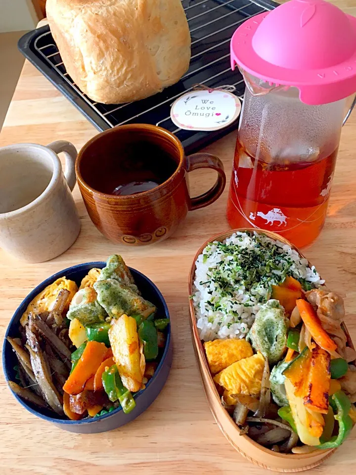 Snapdishの料理写真:今日の朝焼きゴマ食パン🍞andルイボスティーとお弁当(*´﹃｀*)|さくたえさん