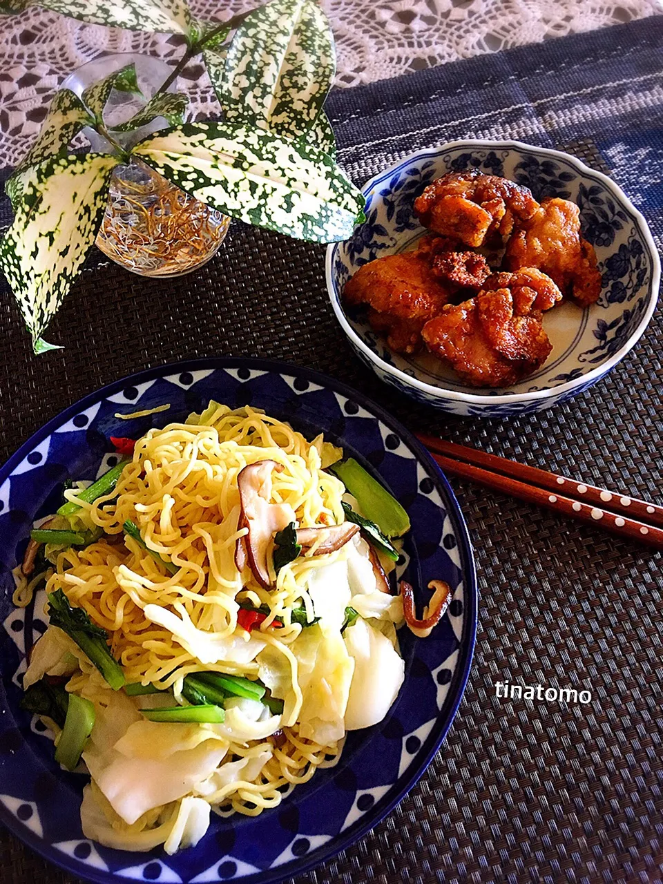 塩焼きそばと唐揚げランチ😋|Tina Tomoko😋さん