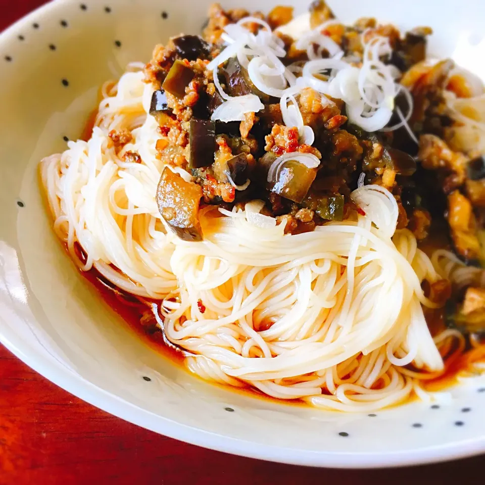 茄子の肉味噌がけ素麺|necoronさん