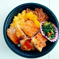 照りチキそぼろ丼|管理栄養士KSさん