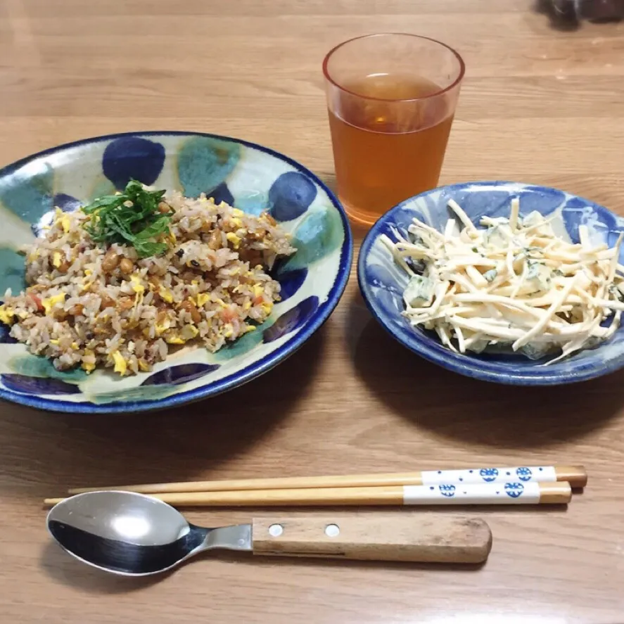 Snapdishの料理写真:納豆チャーハンとごぼうの明太マヨ和え
#
納豆 #チャーハン #
ごぼう #明太子|あきころさん