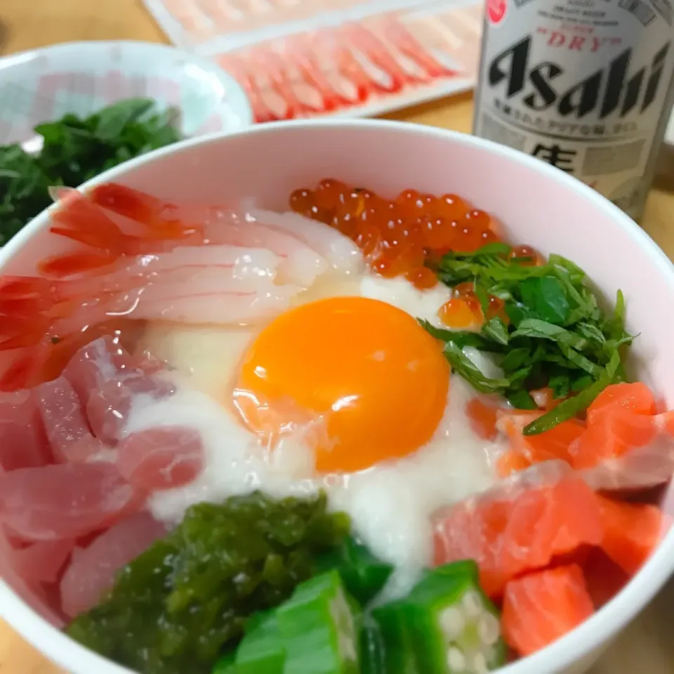 青森といえば【のっけ丼】ウチでもこんな感じでのっけ丼😋 * #青森県 #東北 #のっけ丼  #魚  #ねばねば丼  #和食 #スーパードライ #スーパードライ派|川村大作さん