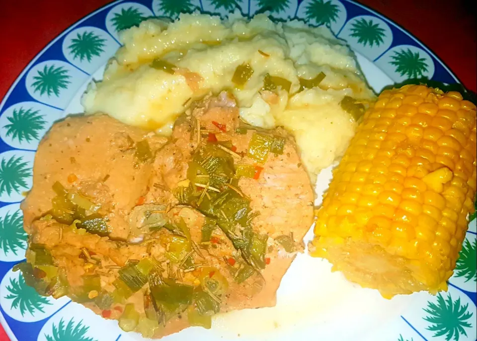 Snapdishの料理写真:Baked Pork Tender Loin with Creamy Mashed Potatoes and Cinnamon Buttered Corn on the Cob|Juan Simmsさん