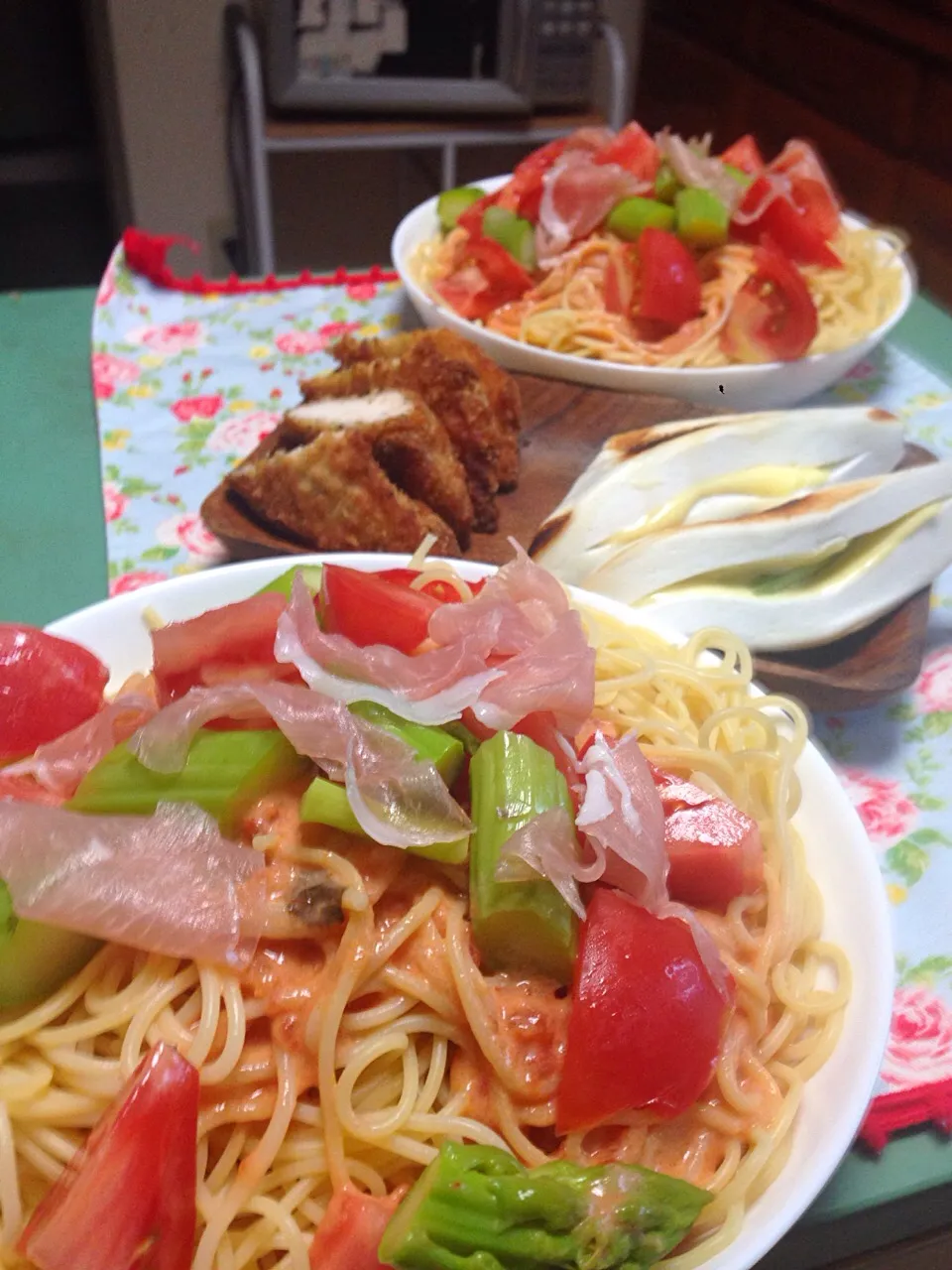 トマト冷麺パスタ🍅🍝🍅🍝|この携帯壊れる！さん