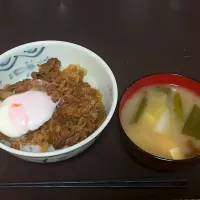 Snapdishの料理写真:牛丼|わいわいさん