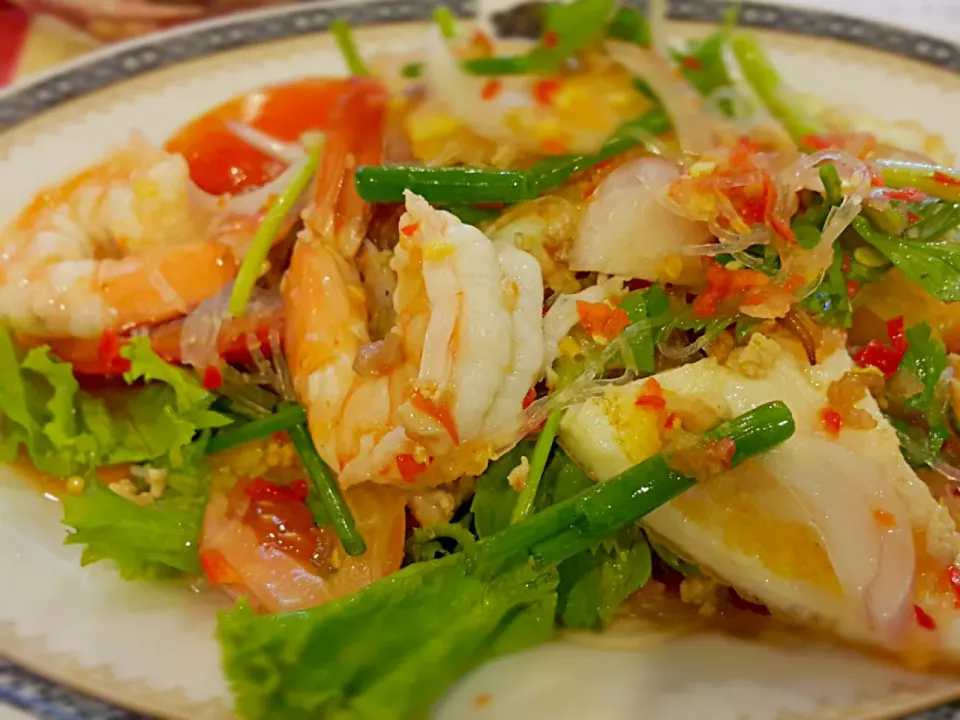 Snapdishの料理写真:spicy thai salad|Gatainoiz Naowanitさん