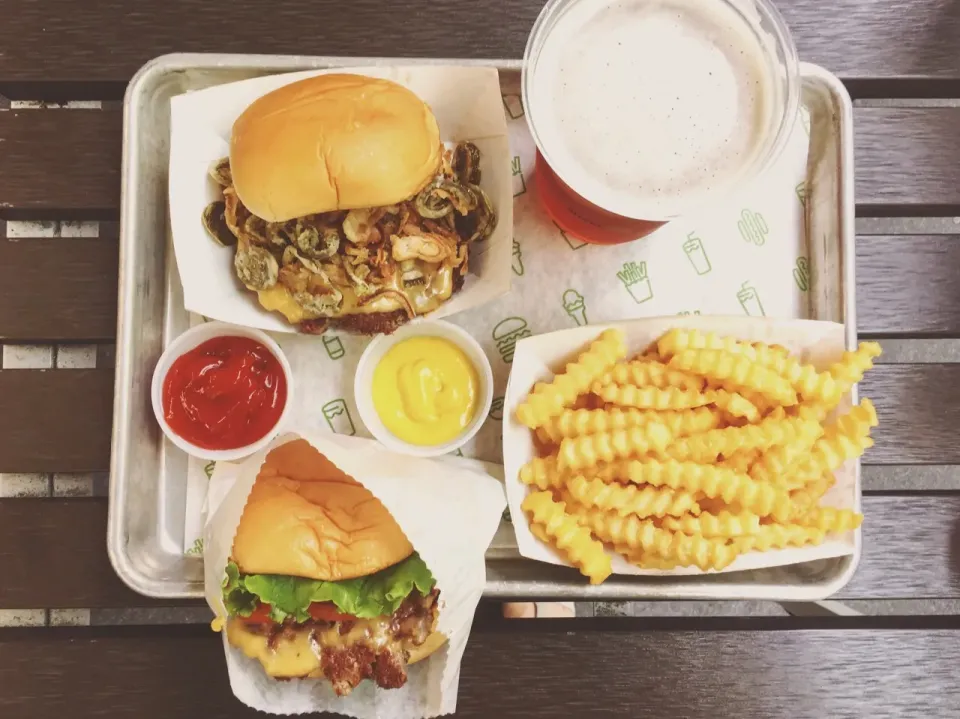 SHAKE SHACK🍔🍟🍺|leeさん