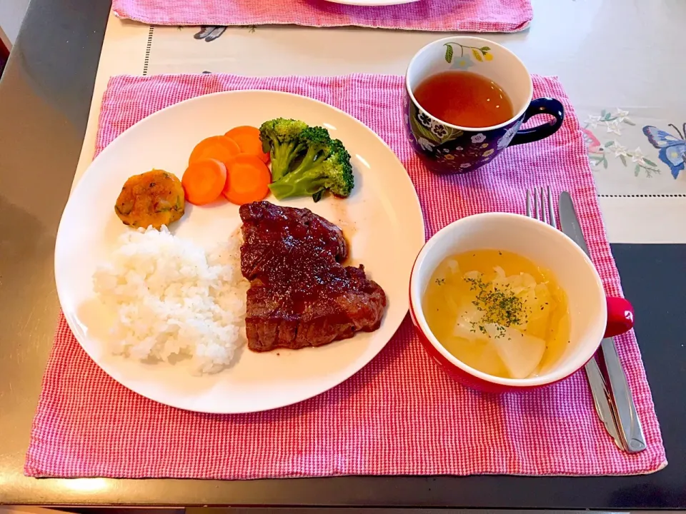 厚切りステーキのご飯|みよさん