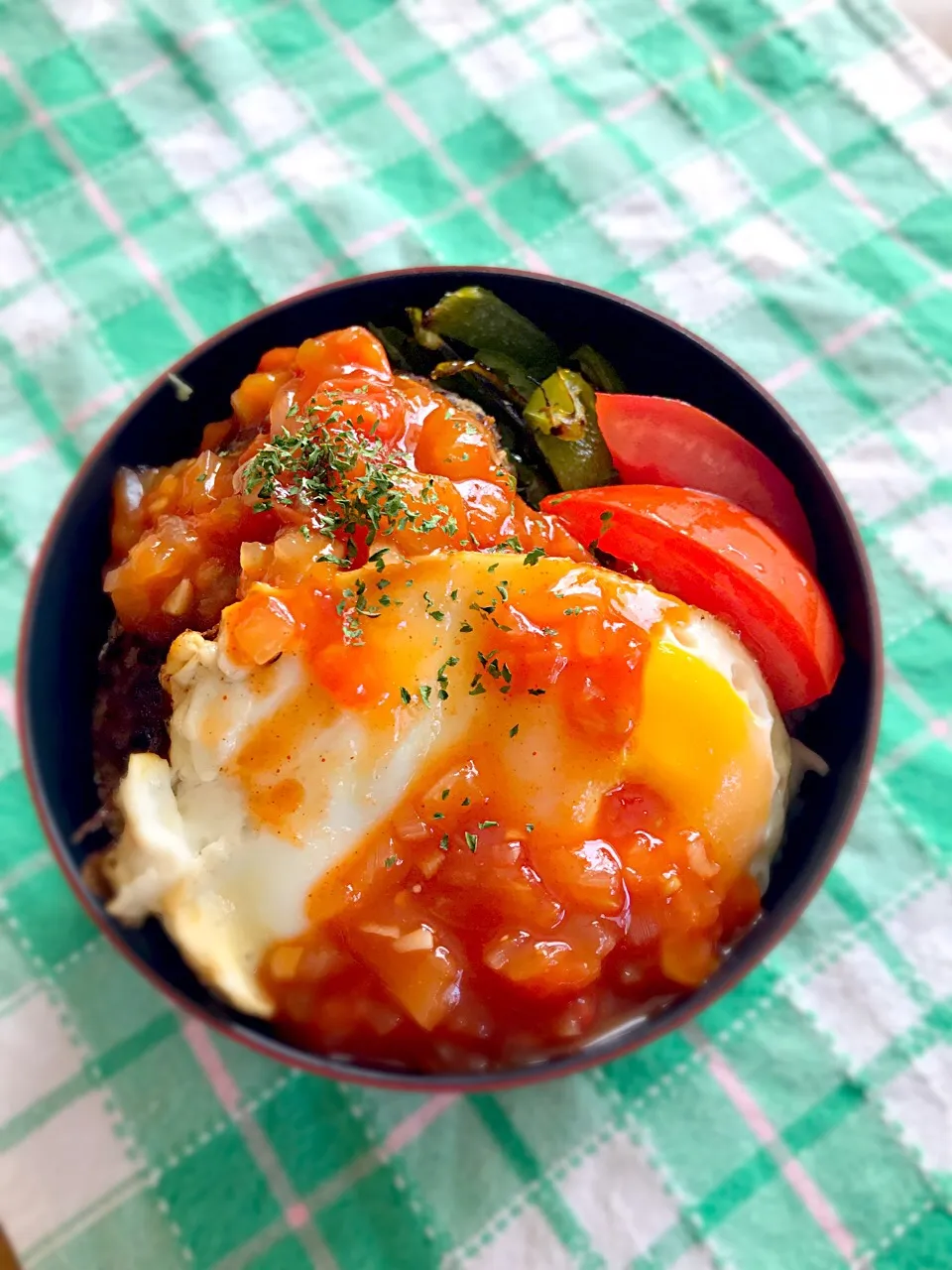 ロコモコ丼🎶
小豆入りハンバーグ。|BooBooさん