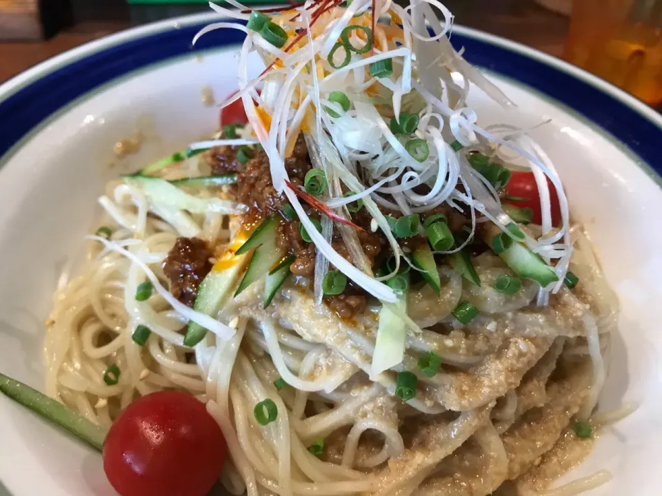 18年ぶりに秋田県大館市のラーメン錦本店に来てみた！季節限定冷やし坦々麺！|お家でbar!さん