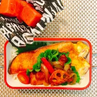 銀鮭と鶏の甘酢あん弁当☆|chiiizuさん