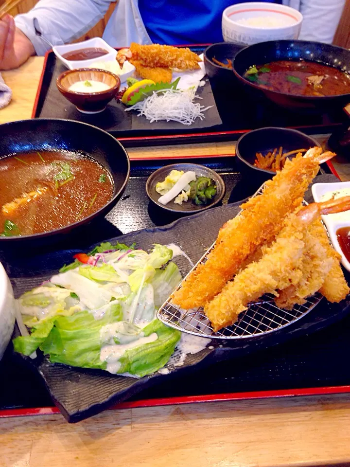 魚輝水産🐟エビフライ定食🍴|しのてらさん