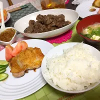 Snapdishの料理写真:肉、肉定食|もりっくさん