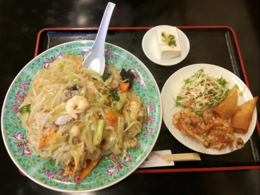 Snapdishの料理写真:奈良　斑鳩　オリンピック飯店
かた焼きそばセット|korinoさん