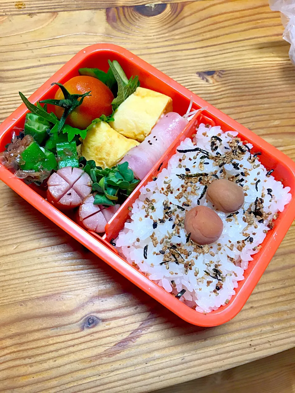 娘弁当🍱
#自家製野菜 
#十勝スマートチーズ 卵焼き|misakoさん