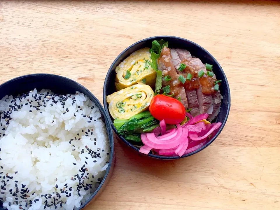 Snapdishの料理写真:ローストポーク 弁当|弁当 備忘録さん