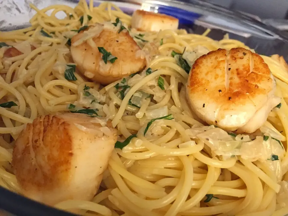 Herb and scallop pasta|Alice Tang Lewinさん