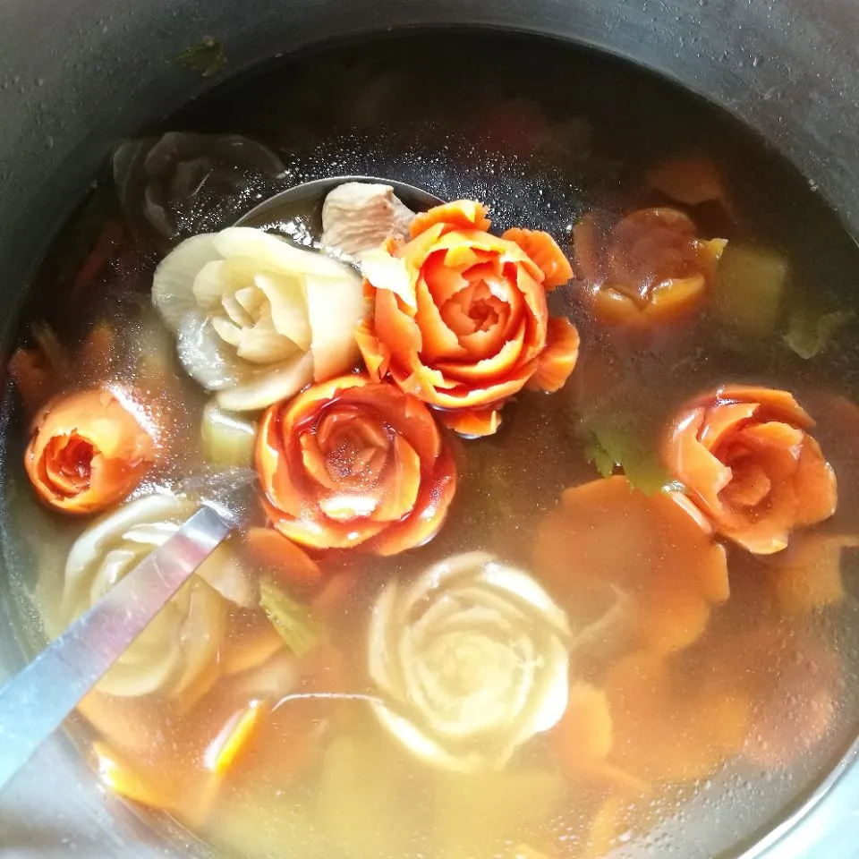 my carving veggie chicken soup #eatinthai|Eat in Thaiさん