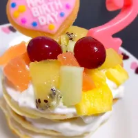 ホットケーキで作った誕生日ケーキ♡|shiiさん