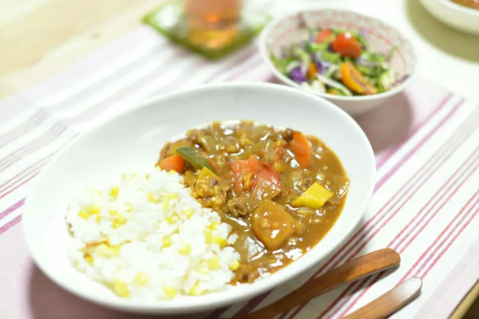 とうきびごはんと夏野菜のカレー😃👳|さわ太郎さん