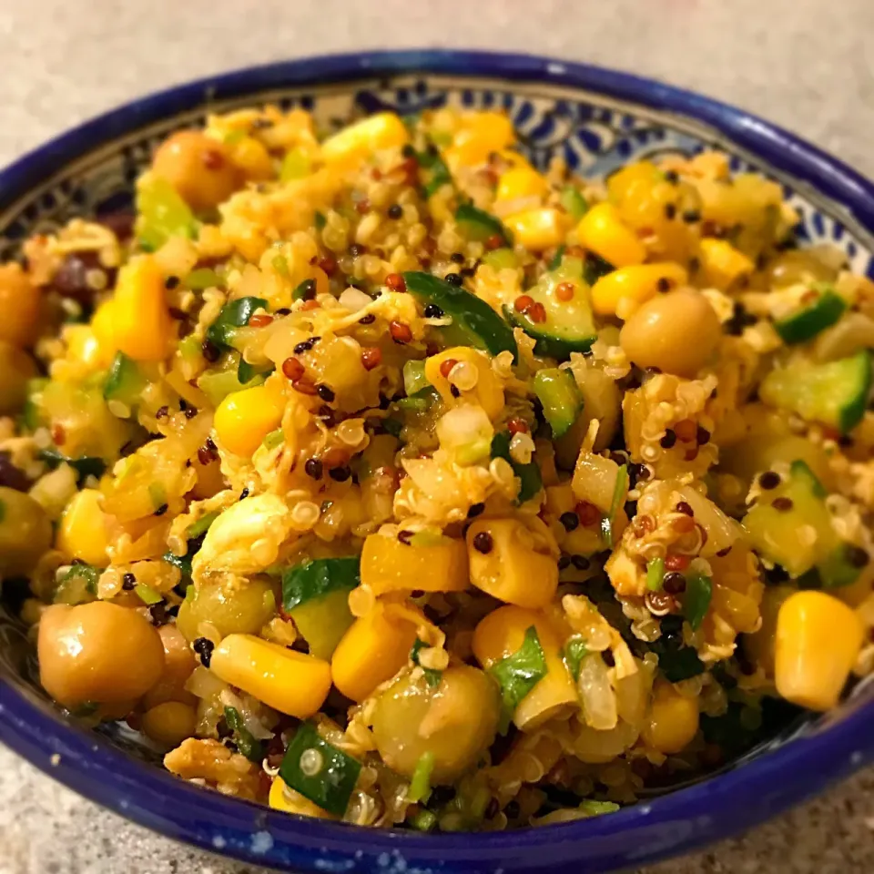 Snapdishの料理写真:キヌア豆サラダカレー風味 #quinoabeansalad|Junya Tanakaさん