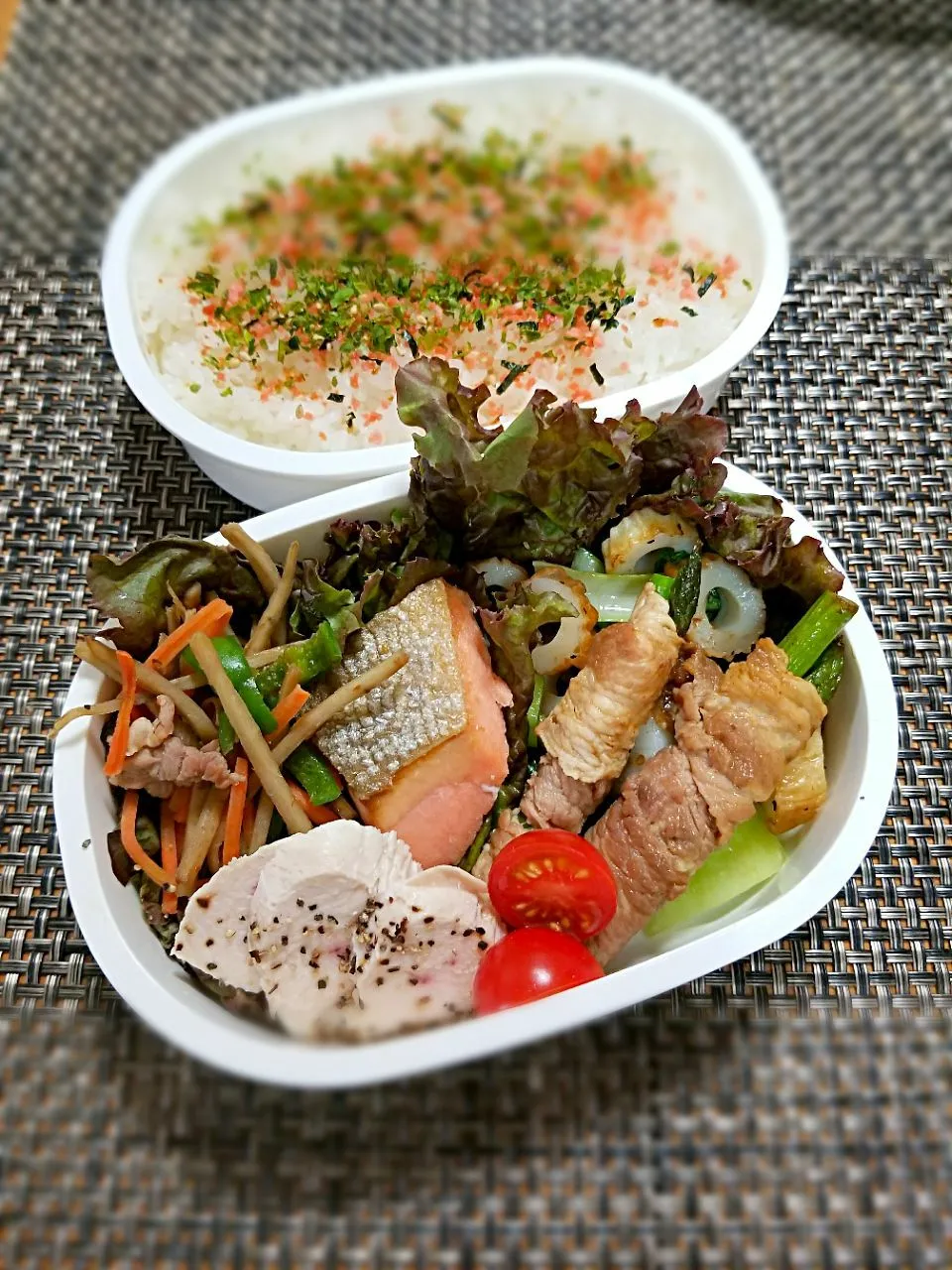 今日のお弁当🎵　アスパラの肉巻き🐷🐷|クッキングオヤジさん