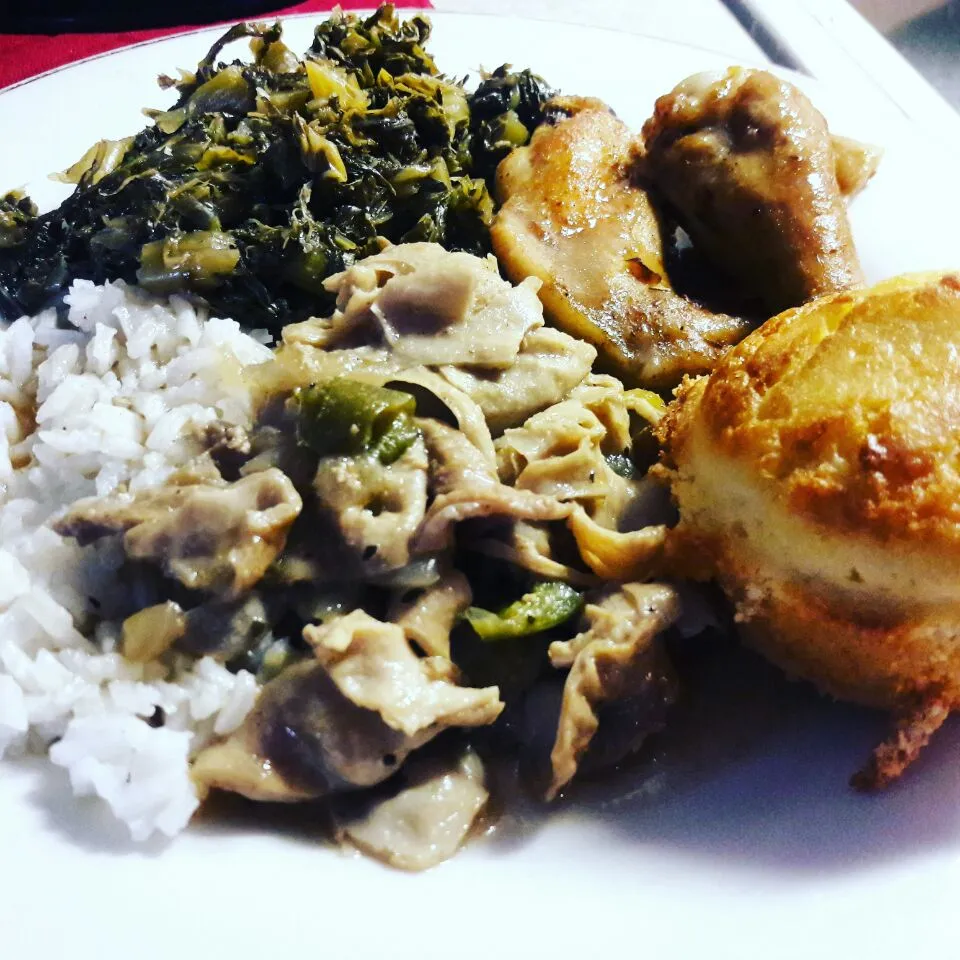 home made  - my dish.  - collar green,  chitllin, bake  chicken, cornbread muffins, with  rice  + ice tea|Carolyn Sincere Marshallさん