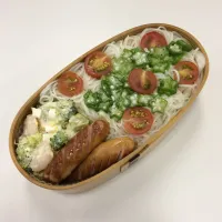 Snapdishの料理写真:弁当（素麺、ソーセージ、海老とブロッコリーのサラダ）|SasaMasa213さん