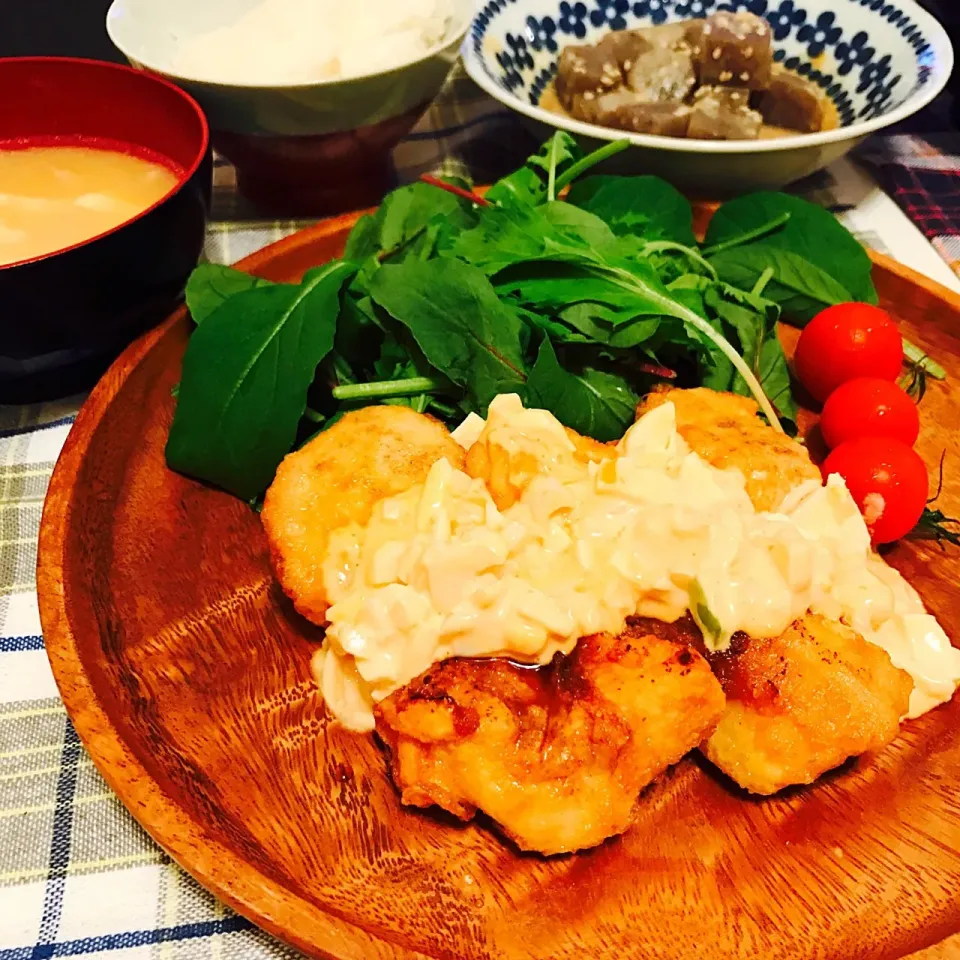 ▪️チキン南蛮
▪️きのこの味噌汁
▪️こんにゃくの味噌和え|ぴーさん