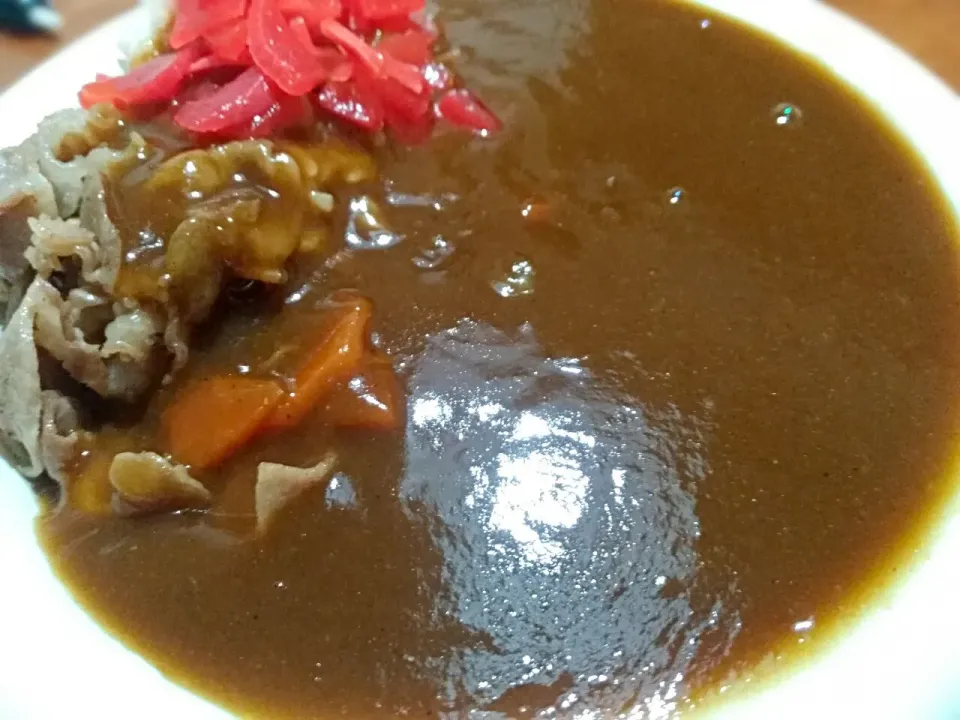 🍛👳皿からあふれそうな超大盛カレー🎵(*≧∀≦)🍛|りーちさん