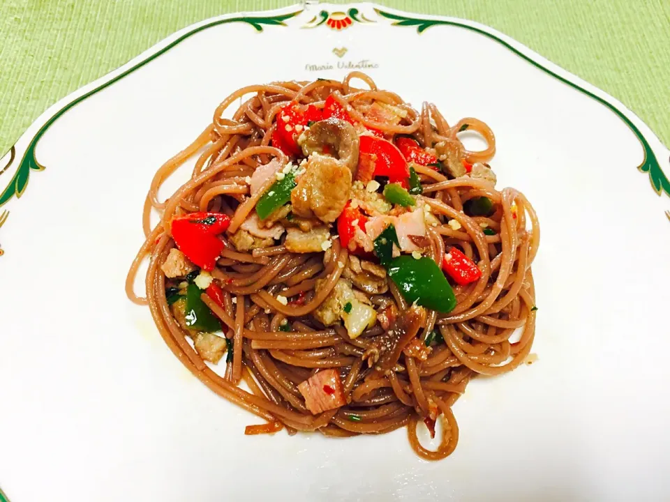 Pasta Boiled in Red wine|Jaimie Alvarezさん