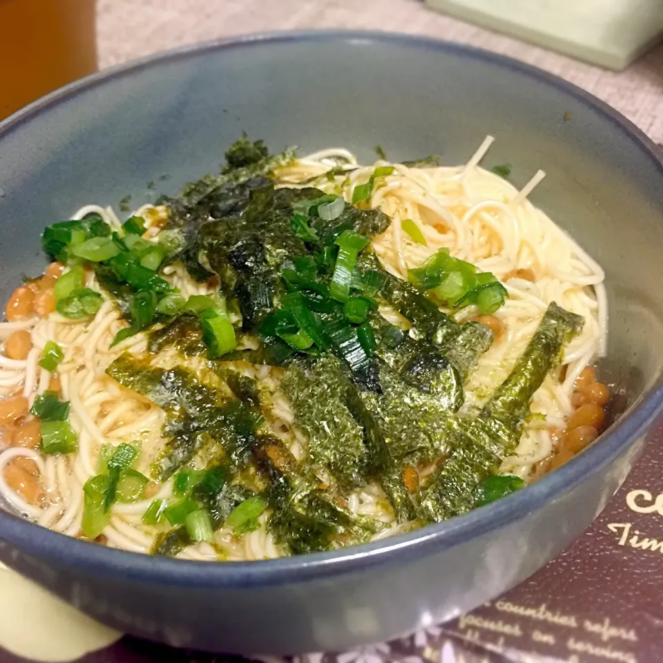 納豆釜玉そうめん|いず⋈ + ゜さん