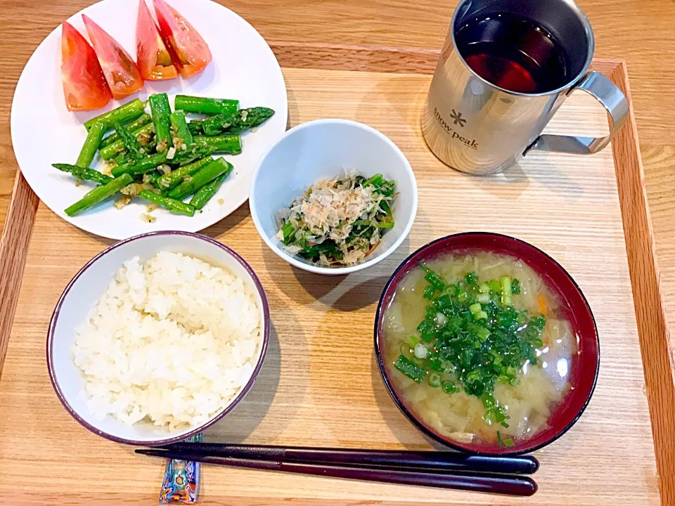 今日の朝飯！

#アスパラのニンニク炒め #トマト #ほうれん草のおひたし|茂木 和哉さん