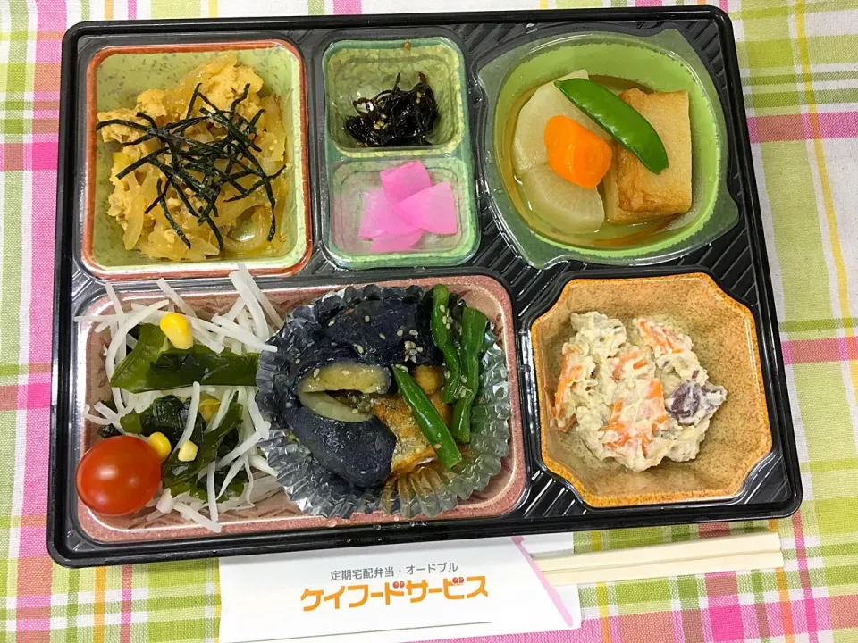 鰆の唐揚げと揚げ茄子といんげんの和風生姜あんかけ 日替わり弁当 豊川市宅配|Naokazu Kuritaさん