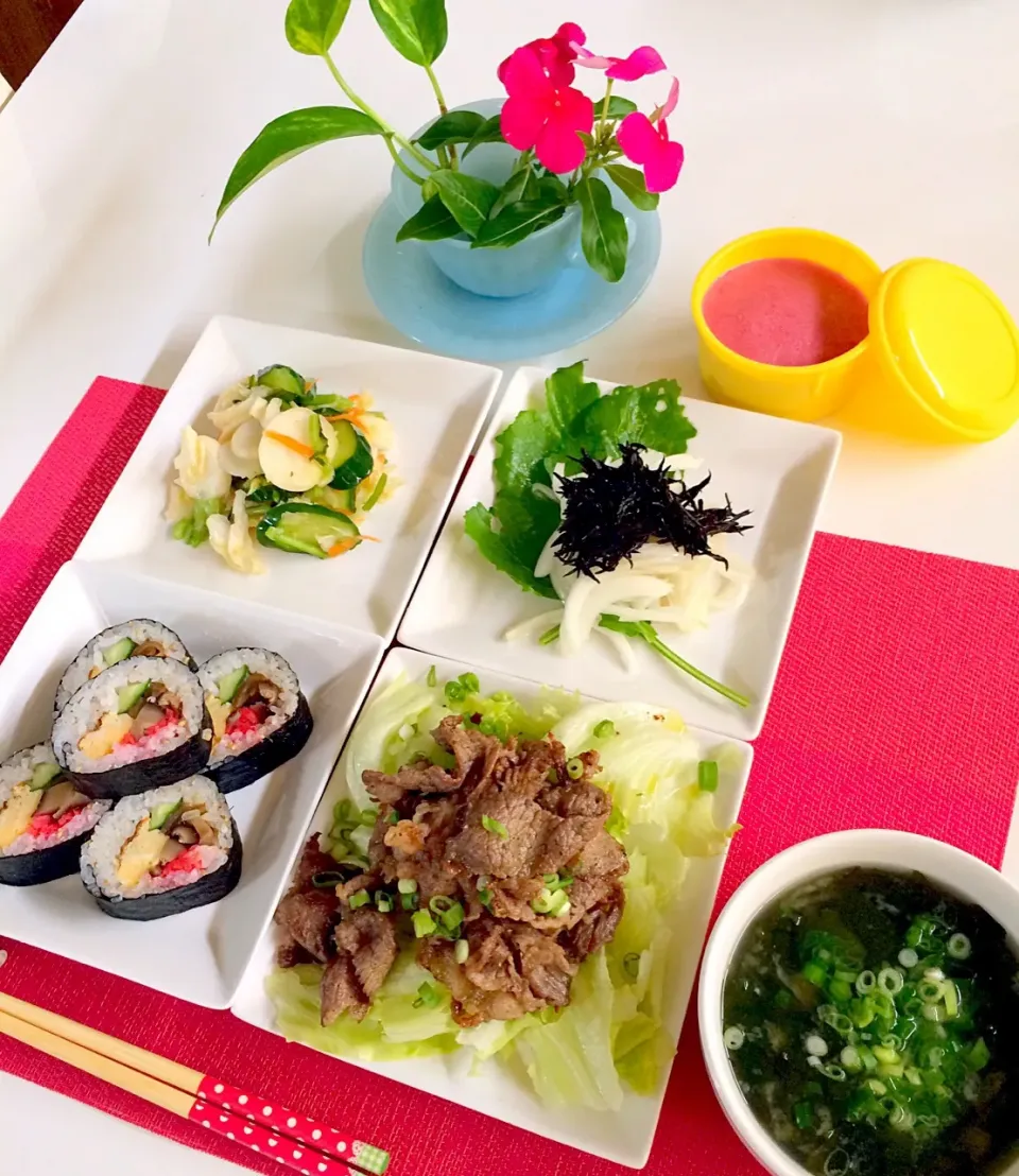 朝ごはんは勝負飯( ◠‿◠ )
海苔巻き😋焼肉👍サラダ漬物🥗酢玉ねぎ酢ひじき✌️イチゴアイス🍓旨旨〜(#^.^#)|はみちゃんさん