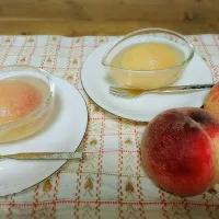 Snapdishの料理写真:桃🍑のコンポート|ぎるママさん