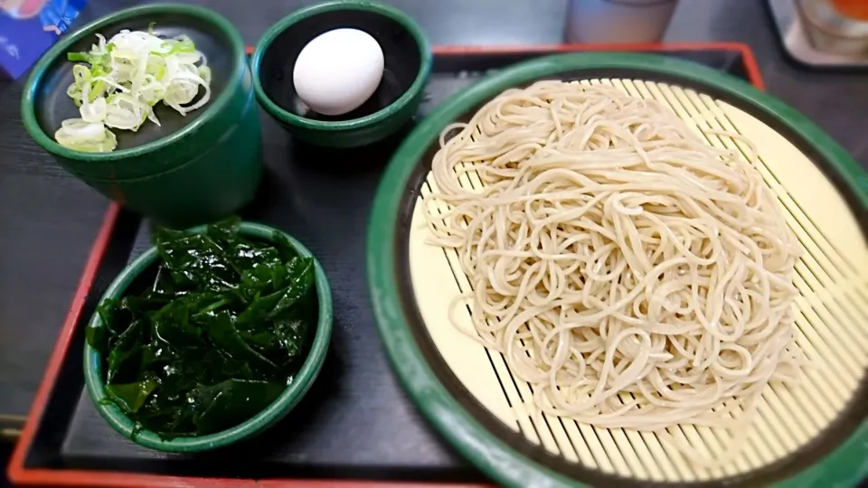 2017.07.21 今年初のゆで太郎   
 朝そば(温玉,わかめ)
 久しぶりに食べたが、ちとしょっぱかった

#ゆで太郎|津田 健次 Kenji Tsudaさん