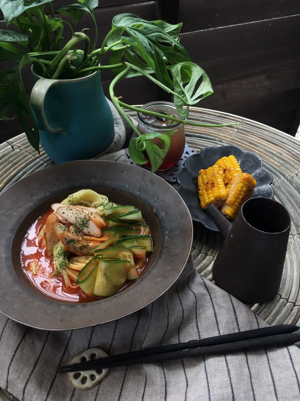 Snapdishの料理写真:トマトラーメン
トマトと和風出汁のスープでサッパリと|Naoさん